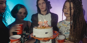 23-Yasindaki-Ogretmen-Merve-Bayraktar-Trafik-Kazasinda-Yasamini-Yitirdi-featured