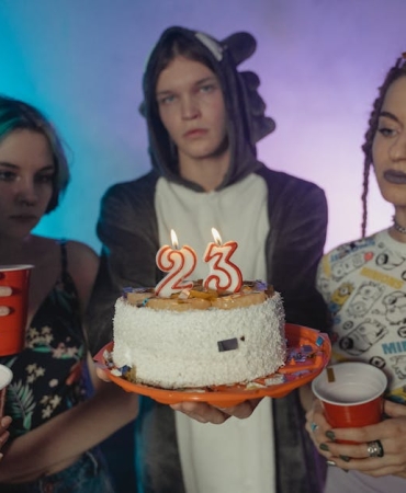 23-Yasindaki-Ogretmen-Merve-Bayraktar-Trafik-Kazasinda-Yasamini-Yitirdi-featured