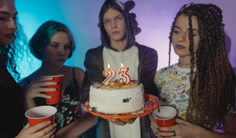 23-Yasindaki-Ogretmen-Merve-Bayraktar-Trafik-Kazasinda-Yasamini-Yitirdi-featured