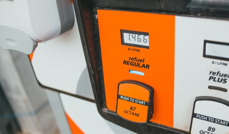 Benzine-Buyuk-Zam-Geliyor-Litre-Fiyati-42-TL8217yi-Asacak-featured