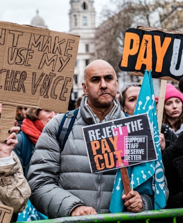 Danistay-Sendikal-Eylemde-Maas-Kesintisi-Yasadisi-featured