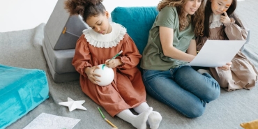 Ogretmen-Muhittin-Akarsu-Vefat-Etti-Egitim-Camiasi-Yasta-featured