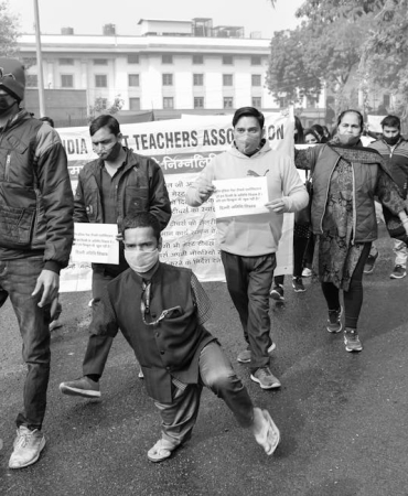 Ogretmenler-Sahneye-Cikiyor-Bagimlilikla-Mucadelede-Yeni-Bir-Adim-featured