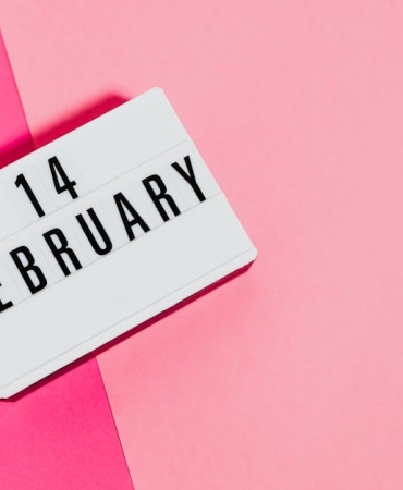 Ogretmenlere-Ozel-14-Subat-Firsatlari-Giyim-Markalarindan-Buyuk-Indirimler-featured