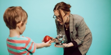 Ogretmenlerin-Artan-Yuku-Gorev-Tanimi-Krizi-Derinlesiyor-featured