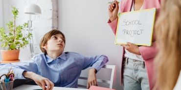 Ogretmenlerin-En-Cok-Rahatsiz-Oldugu-16-Veli-Davranisi-Isbirligini-Zedeleyen-Yaklasimlar-featured