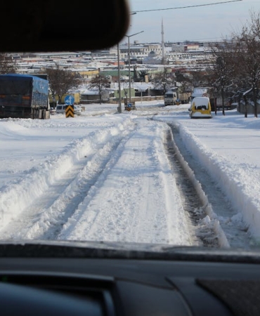 Turkiye-Kisa-Teslim-Soguk-Hava-ve-Yogun-Yagislar-Yolda-featured