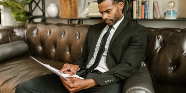 Balikesir8217de-Okulda-Siddet-Genel-Mudur-Esi-Mudur-Yardimcisini-Hastanelik-Etti-featured