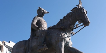 Izmir8217de-Ogretmene-Ataturk8217e-Hakaret-Iddiasiyla-Sorusturma-featured