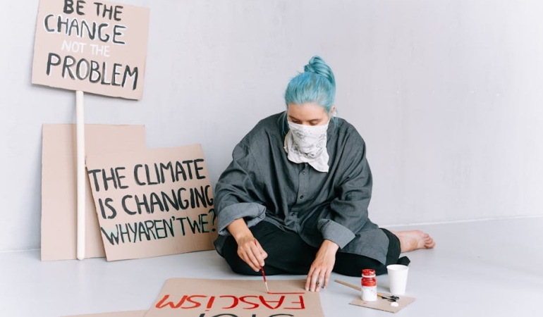 Konya8217da-Ogretmen-Cenazesinde-MEB-Bakan-Yardimcisina-Protesto-featured