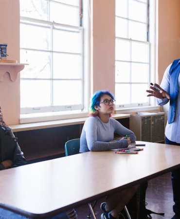 Ogretmen-Promosyonlarinda-Buyuk-Ucurum-Adaletsizlik-Tartismasi-Buyuyor-featured