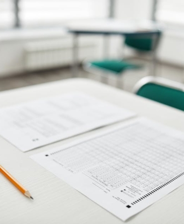 Ogretmenlere-Yeni-Sinav-Gorevleri-AOOL-e-Sinav-ve-Denklik-Ucretleri-Belli-Oldu-featured