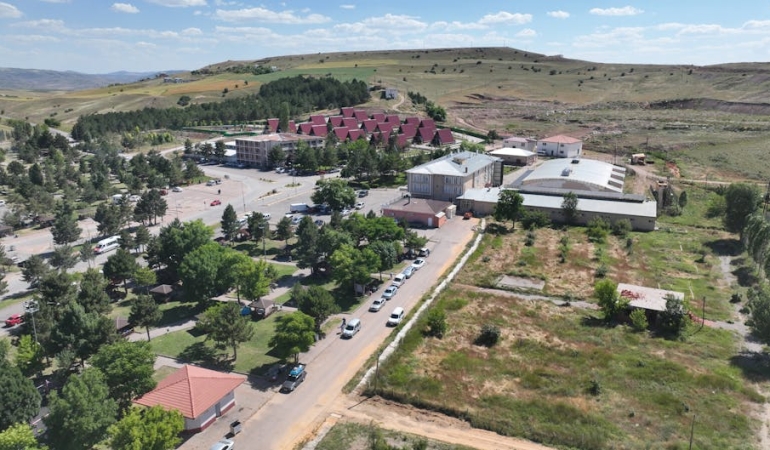 Veli-Zorbaligi-Ogretmen-Otoritesi-Tehdit-Altinda-featured